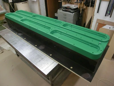 Přípravek - umělé dřevo o hustotě 1,25
Podstavec - fóliovaná překližka
Délka: 2 000 mm